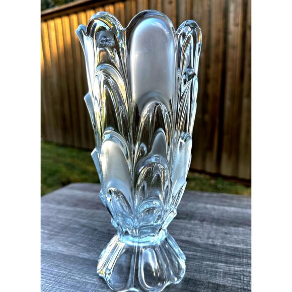 Toscana Bohemia Heavy Czech 10" Crystal Vase Layered Petal Frosted Accent Design - Picture 4 of 8
